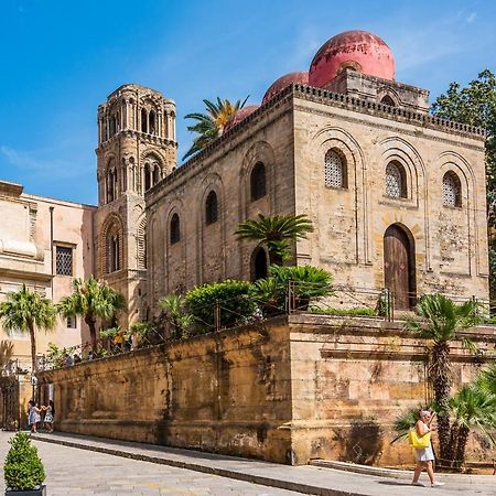 B&B Angolo83 Palermo Centro ภายนอก รูปภาพ