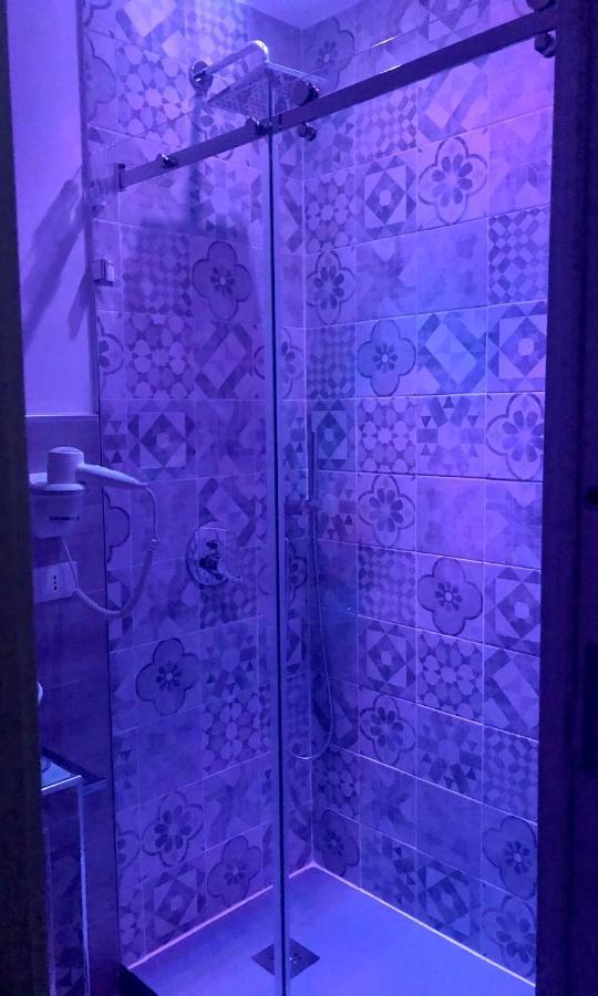 B&B Angolo83 Palermo Centro ภายนอก รูปภาพ