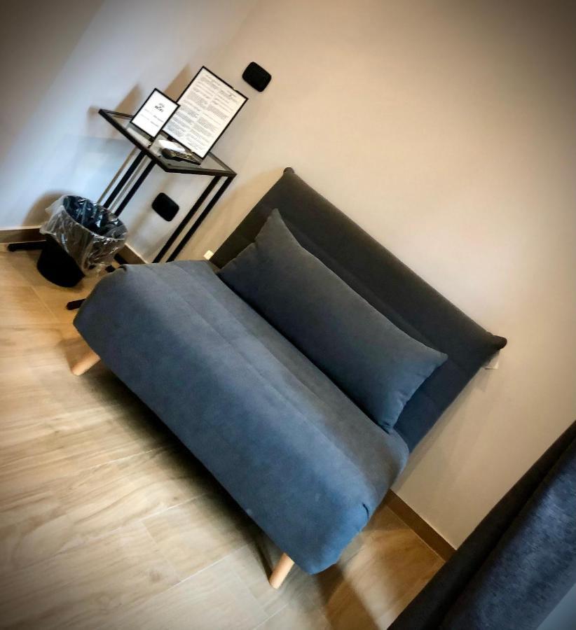 B&B Angolo83 Palermo Centro ภายนอก รูปภาพ