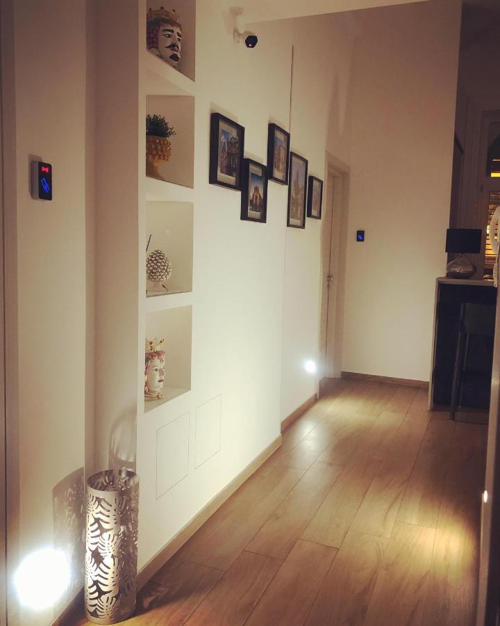 B&B Angolo83 Palermo Centro ภายนอก รูปภาพ